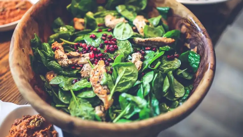 Hazır gıdada yeni trend: Salata menüleri büyük rağbet görüyor