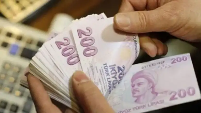 Canlı yayında asgari ücret tahminini paylaştı