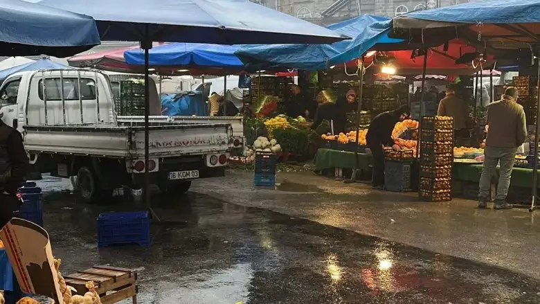 İnegöl'de pazarın ateşi nasıl! İşte tek tek fiyatlar