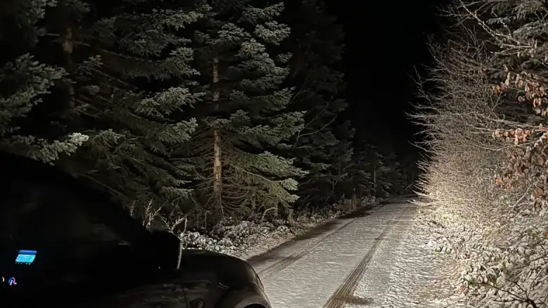 İnegöl'ün yüksek kesimlerinde kar yağışı başladı