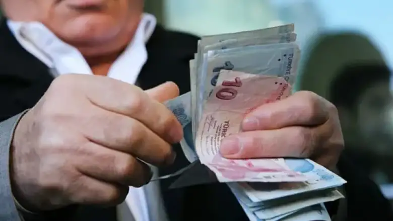 Asgari ücret için masaya gelecek rakamı açıkladı!