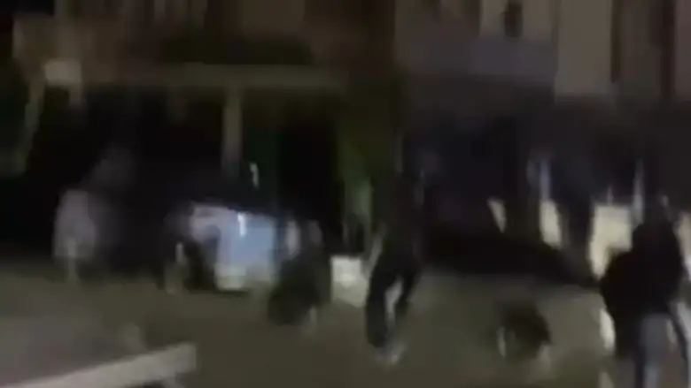 İnegöl’de lodos çatı uçurdu, elektrikler kesildi