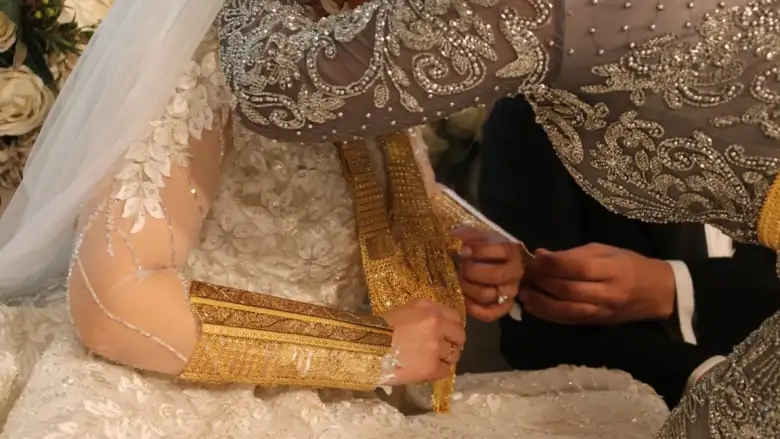 Sosyal medya bunu konuşuyor! Kocasından gizli yaptığı hata...