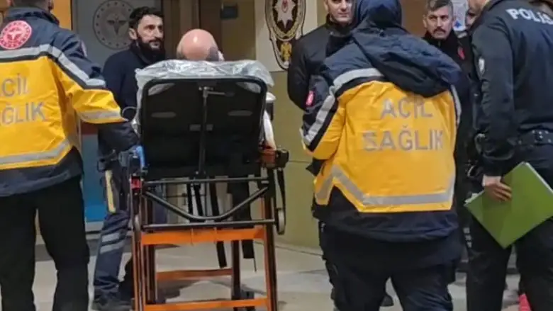 Kavgada bıçaklandığını evde fark etti