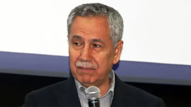 Bülent Arınç: Millet dinden kaçıyor