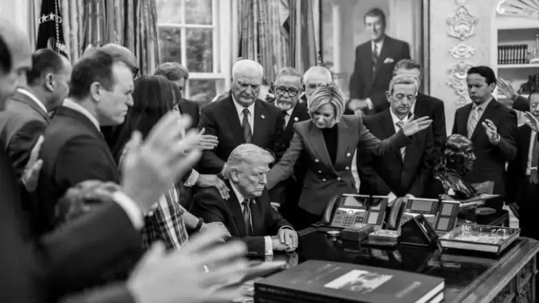 Paula White Kimdir? Trump’ın Ruhani Danışmanı ve Beyaz Saray’daki İnanç Ofisi’nin Başındaki İsim