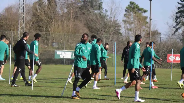 Taraftarium24, Justin TV, İnat TV: Sakaryaspor Adana Demirspor nereden izlenir?