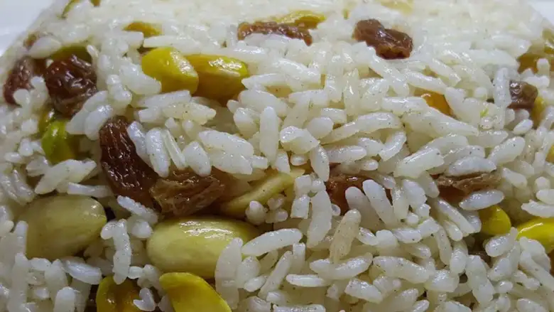 Gelinim Mutfakta Saray Pilavı tarifi ve malzemeleri