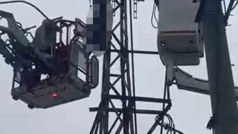 Hırsızlık için çıktığı trafo sonu!