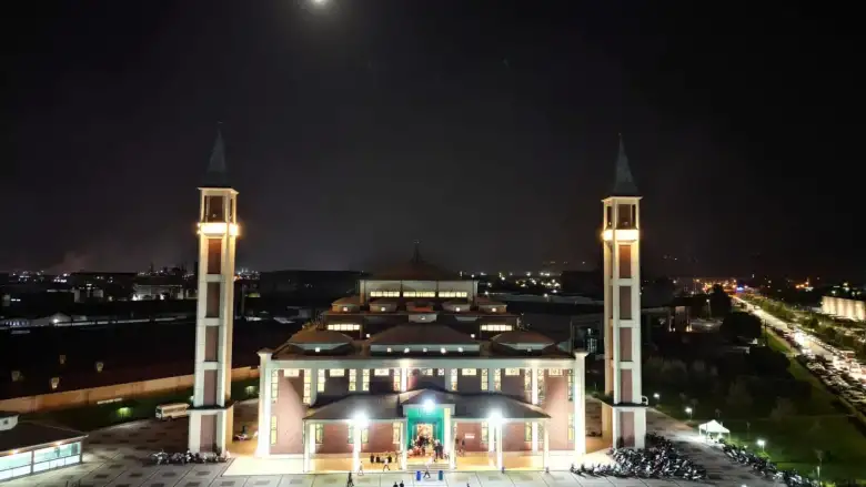 Kadir Gecesi’nde İnegöllüler aynı çatı altında