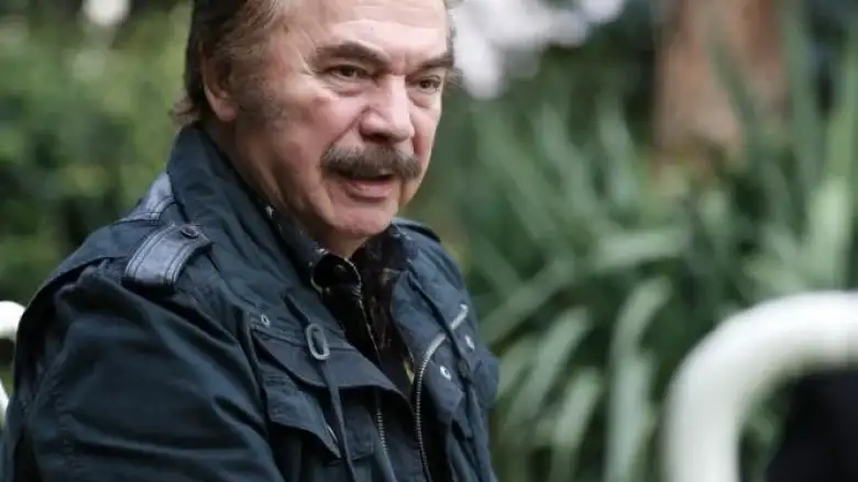 Orhan Gencebay'dan kötü haber!