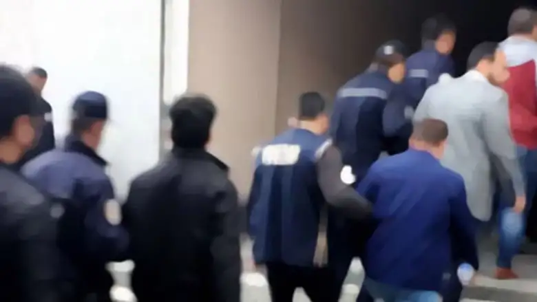 İnegöl’e okul yapan aileden 4 kişi gözaltına alındı