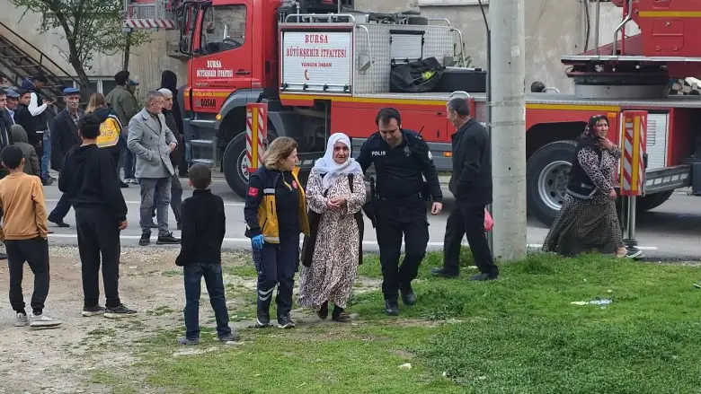 İnegöl'de korku dolu anlar! Mahalle sokağa döküldü