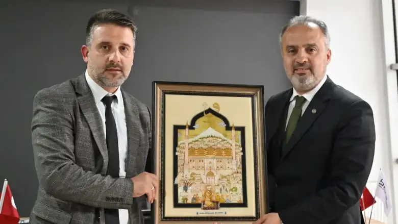 Alinur Aktaş’tan Şahin Biba yorumu