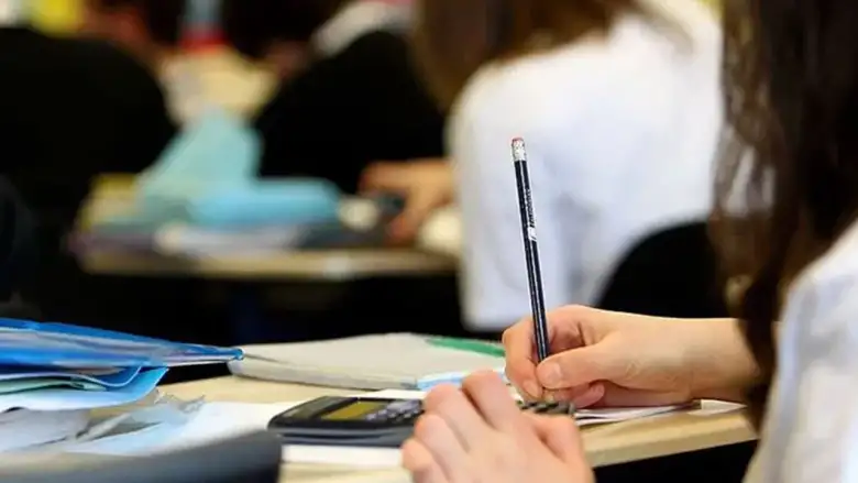 2026’da 24 Nisan Cuma okullar açık mı, tatil kaç gün?