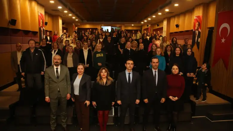 Doğa Koleji'nden yapay zekâ çağında öğretmen odaklı dönüşüm