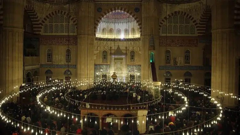 Mevlid Kandili 2026 tarihi ve günü Diyanet takviminde