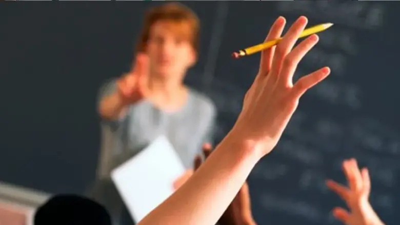 Memur öğretmenler çözüm sunuyor: “Masrafsız, kalıcı, liyakatli”