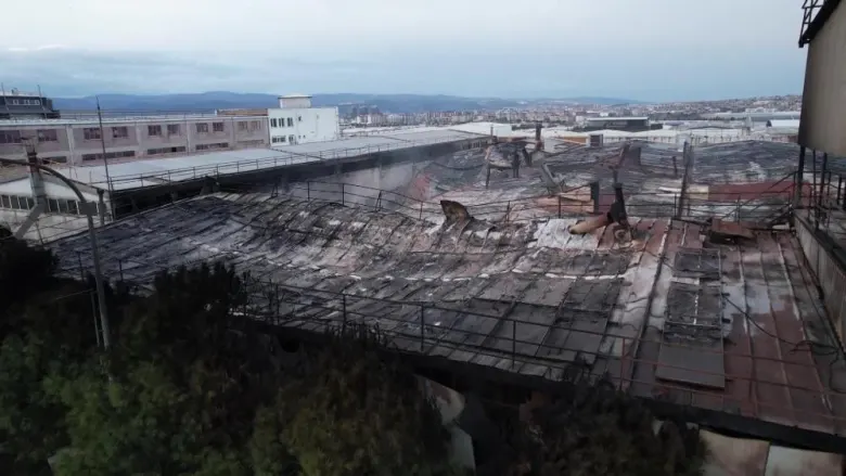 Gece yarısı hareketli dakikalar! Fabrika kullanılamaz hale geldi