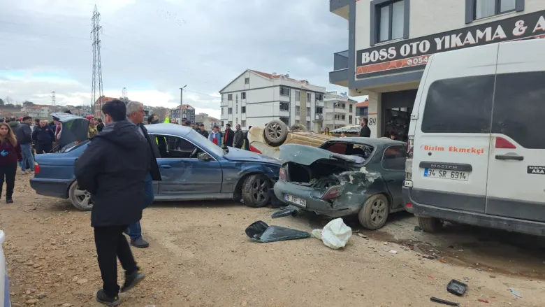 İnegöl'de can pazarı 7 yaralı