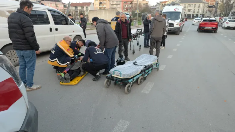 İnegöl’de iki motosiklet çarpıştı: 4 kişi yaralandı