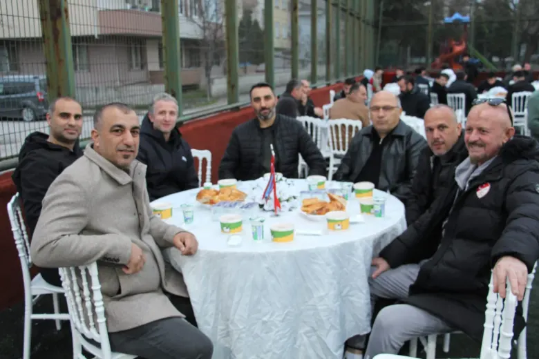 İnegöl’de spor camiası Karadeniz Güvenspor iftarında buluştu
