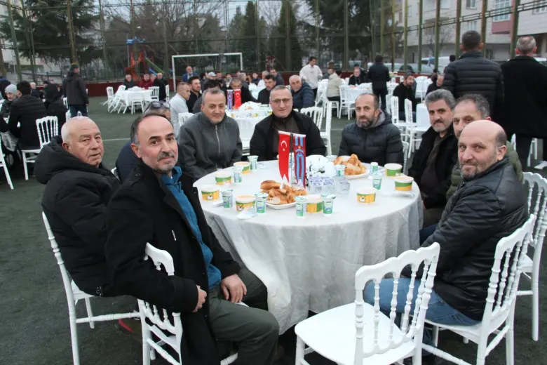 İnegöl’de spor camiası Karadeniz Güvenspor iftarında buluştu