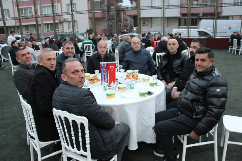 İnegöl’de spor camiası Karadeniz Güvenspor iftarında buluştu