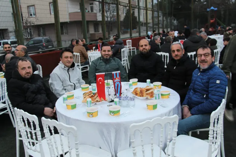 İnegöl’de spor camiası Karadeniz Güvenspor iftarında buluştu