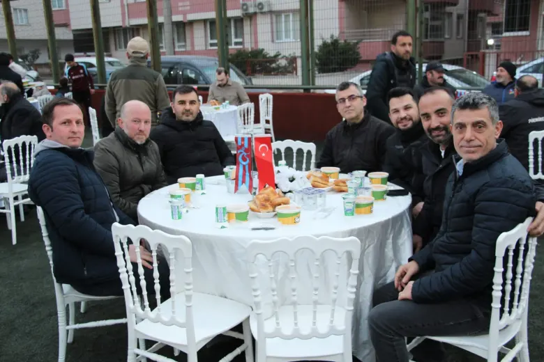 İnegöl’de spor camiası Karadeniz Güvenspor iftarında buluştu