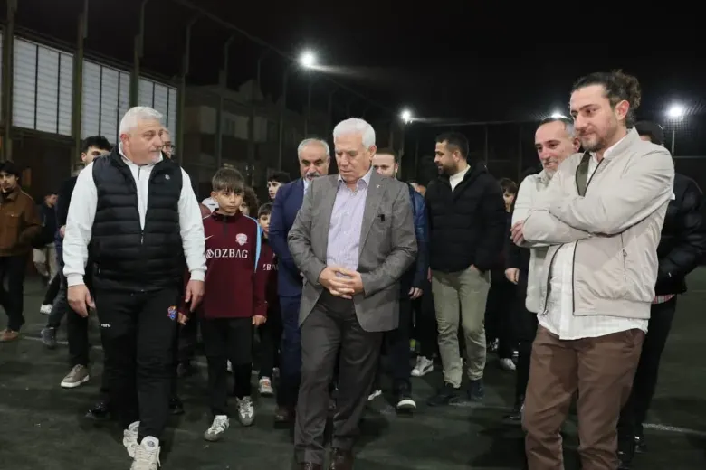 Bozbey'den İnegöllü gençlere sözü verdi