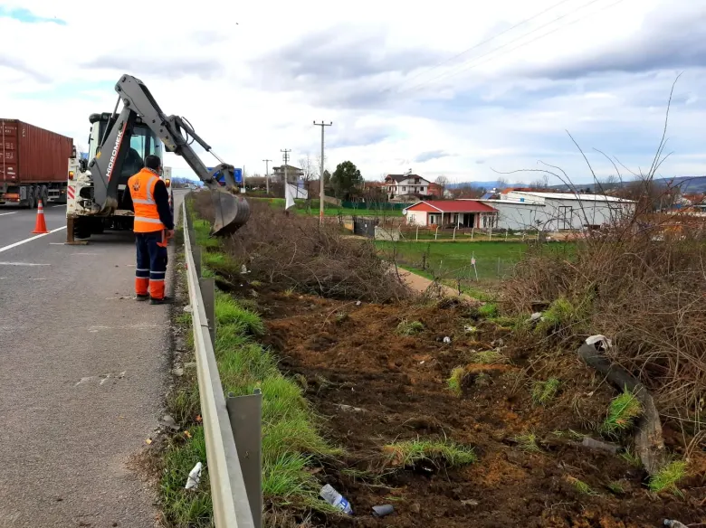 Çitli Mahallesi’nde Yol Güvenliği İçin Karayolları Desteği