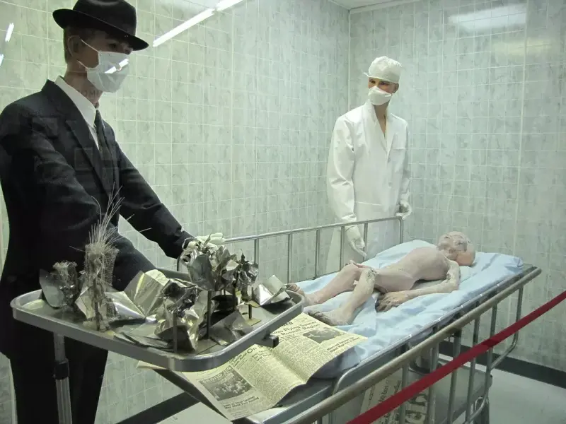 Eski Pentagon danışmanı Davis’ten Roswell'den şok sözler: "İnsan yapımı değildi"