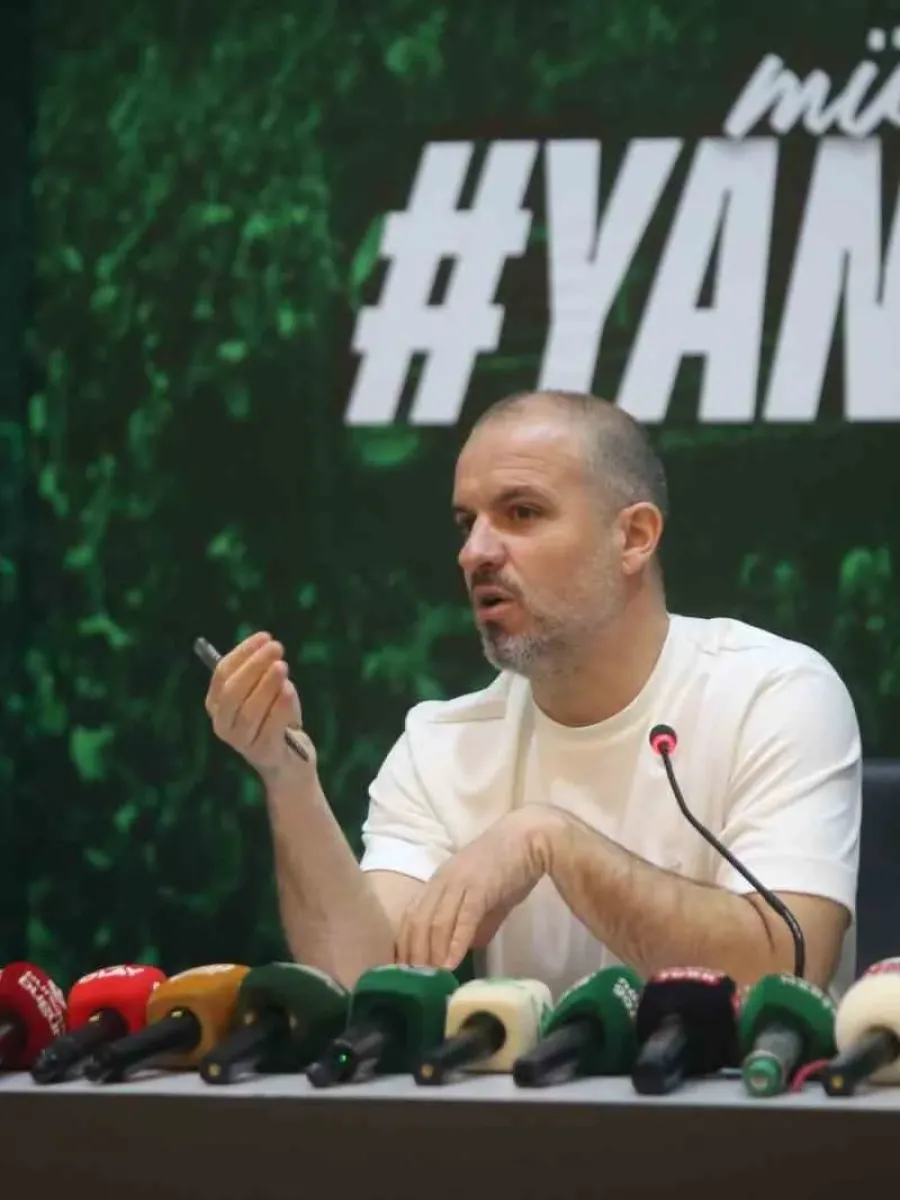 Bursaspor Teknik Direktörü Mustafa Er, transfer takvimini açıkladı