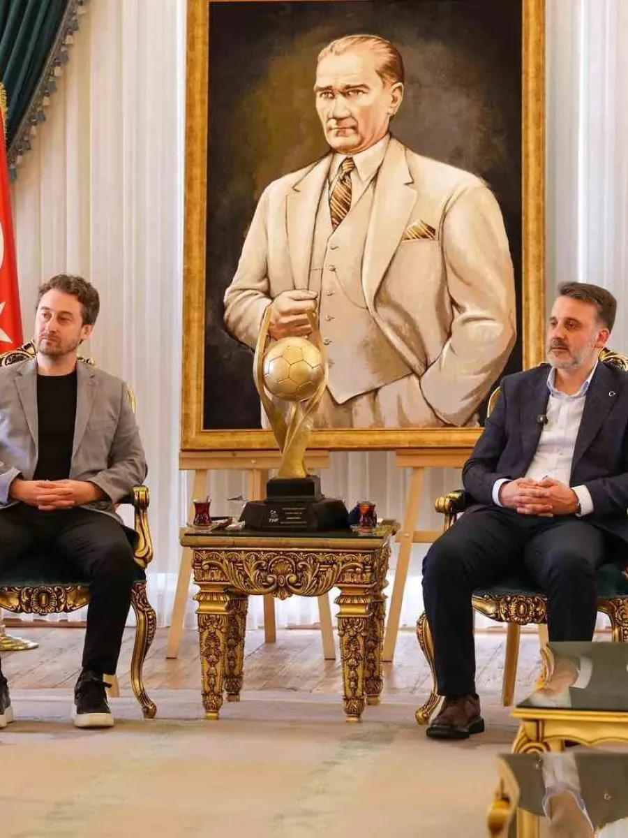 Şampiyon hentbolculardan Başkan Vekili Biba’ya ziyaret