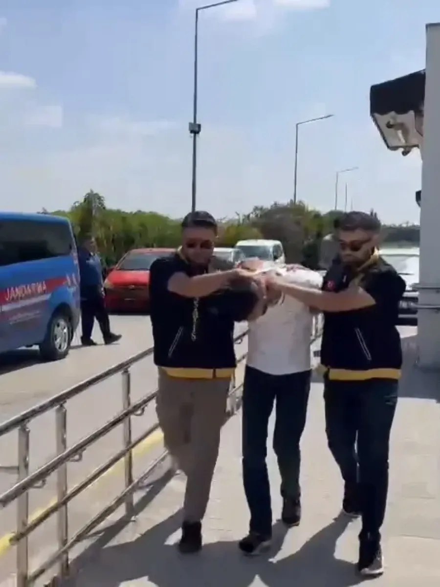 Adana’da kadın kılığıyla iş yerine silahlı saldırı: Şüpheli tutuklandı