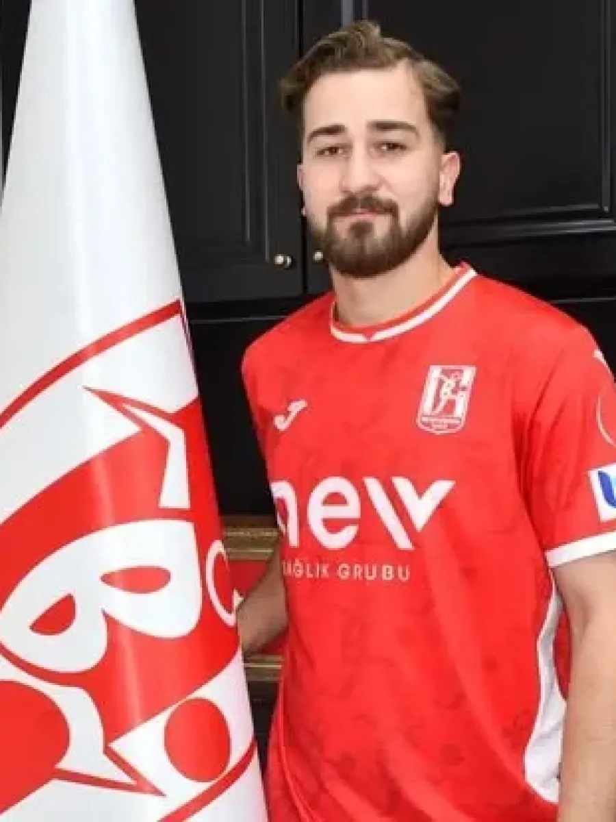Balıkesirspor, 3 oyuncu ile sözleşme imzaladı