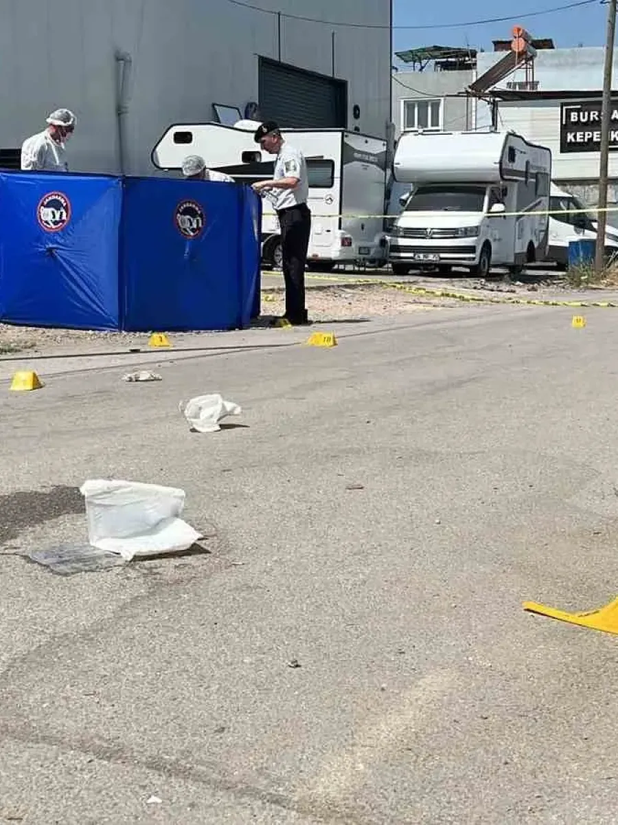 Bursa’da dedikodu cinneti...Eniştesi ve eşini öldürdü