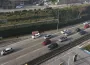 Yolun ortasına bırakıp gitti! Yoğun trafikte sürücüler ne yapacaklarını şaşırdı