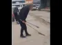 Mahmudiye'de esnaf kolları sıvadı!