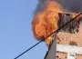 Korkutan yangında mahalleli sokağa döküldü