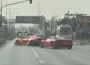 Polis kural tanımayan Ferrari ve Lamborghini sürücülerini affetmedi