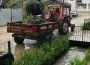İnegöl Belediyesi Cerrah Mahallesi’nde sulama kanallarını temizledi