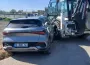 İnegöl’de otomobil iş makinesine çarptı: 1 yaralı