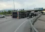 İnegöl'de karton yüklü kamyon devrildi