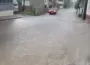 Yeniceköy'de dolu ve sağanak yolları göle çevirdi