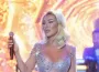 Mersin konserinde Sezen Aksu'nun Seda Sayan'a hediyesi gündem oldu