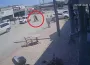 Araba hırsızına esnaftan meydan dayağı!