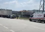 İnegöl'deki feci kazada araç tırın altında girdi!