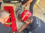 İnegöl’de kriko devrildi: Sürücü otomobilin altında sıkıştı